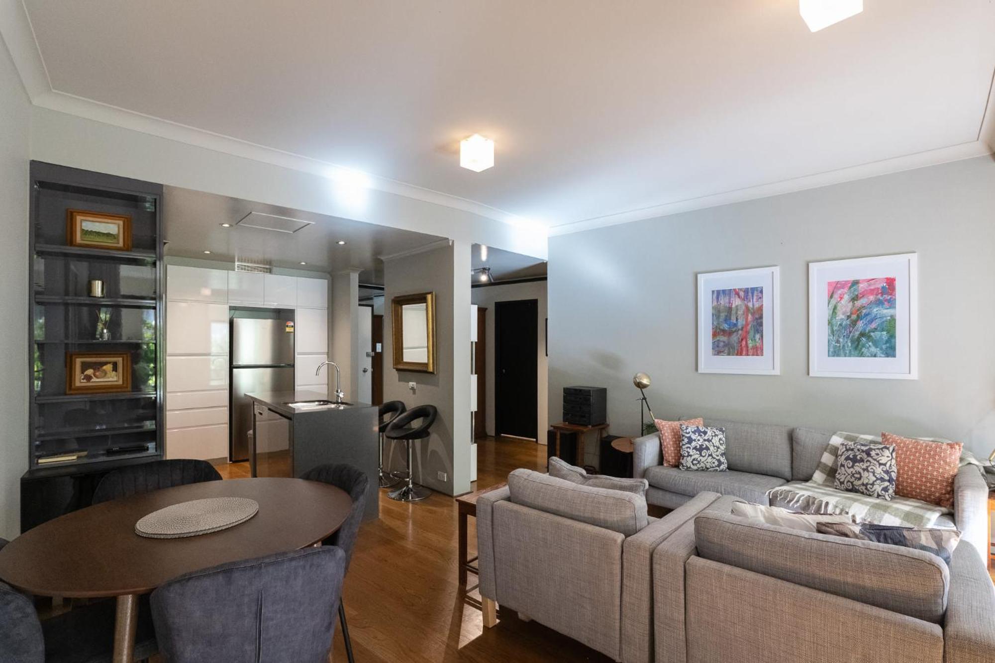 Stunning 1bed Surry Hills Balcony W Parking * Sydney